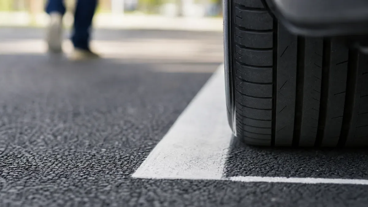 Ponad 5,8 mln zł na drogę w Knurowie. Będą chodniki i remont mostu