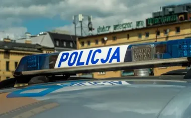 Świadkowie zatrzymali 17-latka po ataku na ciężarną kobietę w Nowym Targu