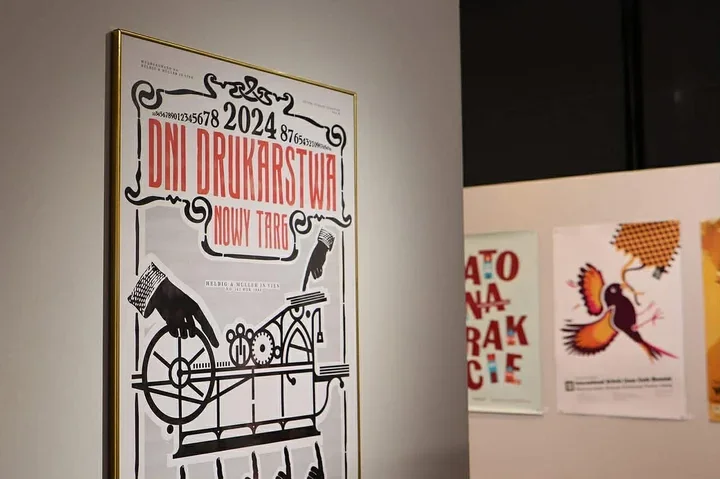 Plakat Muzeum Drukarstwa zdobywa nagrody – prace Sadowskiego pojadą na prestiżowe wystawy