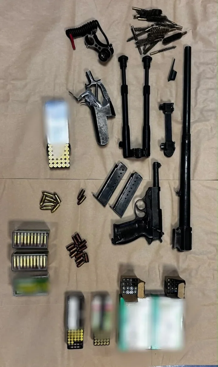 Pistolet i 377 sztuk amunicji w Bukowinie Tatrzańskiej. 44-latek z zarzutem