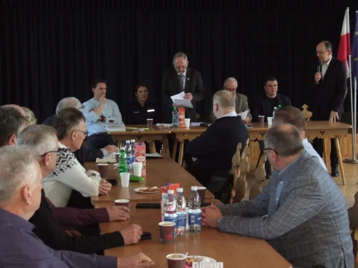 Seniorzy ostrzeżeni w Nowym Targu - policja ujawniła metody oszustów