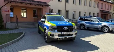 W Nowym Targu policjanci uczyli przedszkolaki reagować na zagrożenia