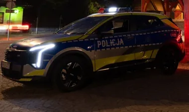 Drift przy patrolu kosztował 19-latka mandat i prawo jazdy